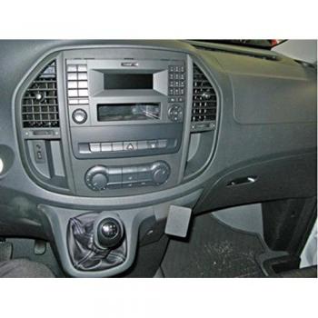 ProClip Mercedes-Benz Vito 2015 Angled Mount – 855063