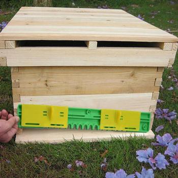 Beehive Entrance Slide Door with Security Alarm
