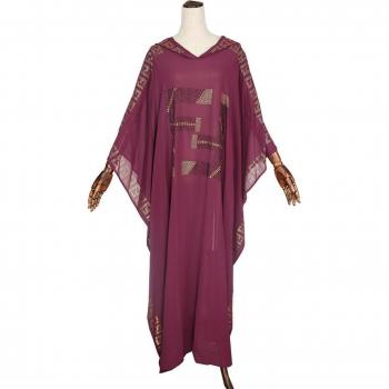 Vestido Africano con Diamantes y Manga de Murciélago