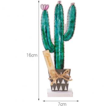 Decoración de Escritorio con Cactus