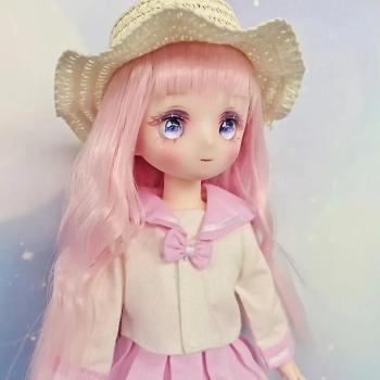 Pelusa Bella 28 cm – Muñeca Infantil con Vestido y Accesorios