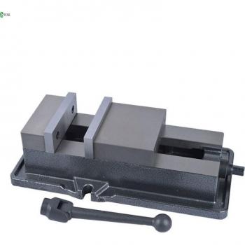 Tornillo de Banco 4 con Alicates Planos y CNC