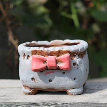 Strongwell Keramiktöpfe für den Garten im Retro-Look mit dreidimensionalem Knotenmuster