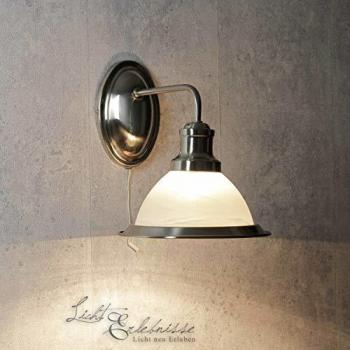 Applique murale Bistro en verre marbré argent satiné et fini en métal brossé