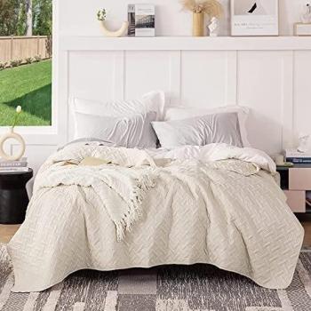 Couvre-lit BEDSURE Beige – 240 x 260 mm, léger, hypoallergénique