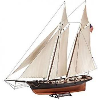 Modello di Barca a Vela USS America 1:56 Revell