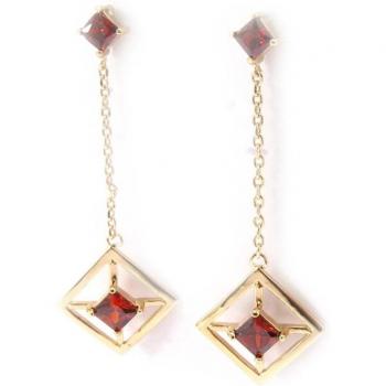 Gold‑Plated Garnet Sissi Earrings – Red