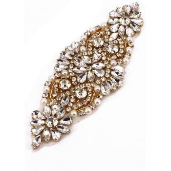 Glamour Matrimonial: Apliques de Cristal con Estilo