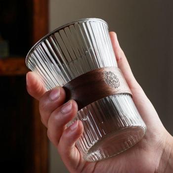 Ensemble de tasses en bois et bambou