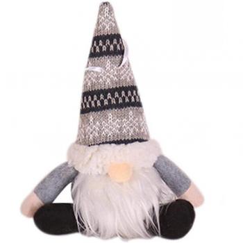 Pequeño Árbol de Navidad con Muñeco Decorativo