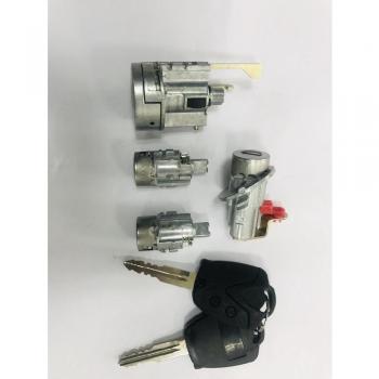 Proton Waja – Set serrures multi-usage : baril d’allumage, serrure porte, couvercle 2-clés