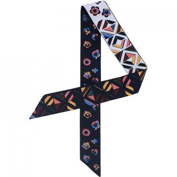 Thin Multi-Functional Scarf for Bag Handle