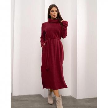 Verschlankendes Angora‑Golfkleid, Seitenschlitze, ISSA PLUS XL in Bordeaux