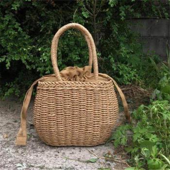 Paja Tejida Cesta de Vacaciones
