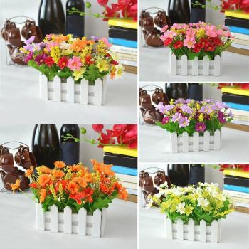 Bouquet Decorativo di Fiori Sintetici con Recinzione in Legno