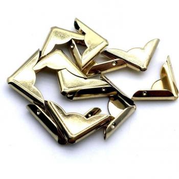Esquinas de Libro de 22x22x6mm con Acabado Dorado