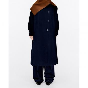 Abrigo de mujer Bimba y Lola en paño oversize azul marino