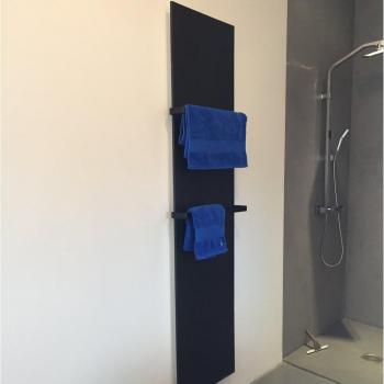 Radiateur électrique 1200 W, couleur noire, format 200 × 50 cm en verticale