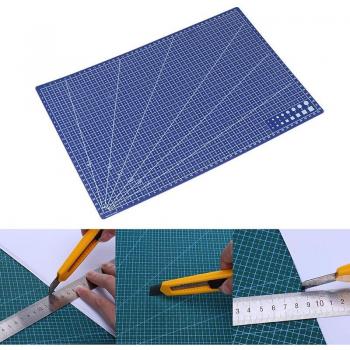 PVC‑Netzlinie Schneideblock A3 – 45 × 30 cm, mattes Finish
