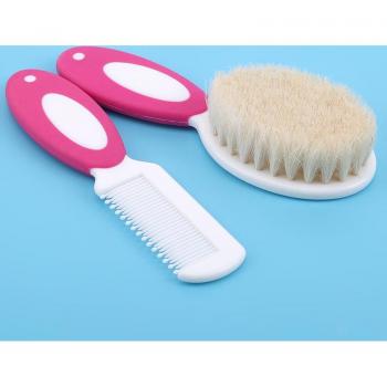 Brosse en bois pour bébé