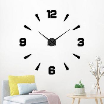 Reloj de pared pequeño con diseño 3D y números romanos