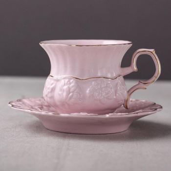 Taza de café de gama alta con diseño europeo y cucharita
