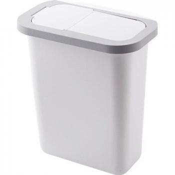 Poubelle de placard pratique