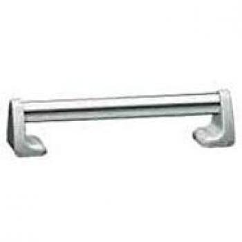 Tempra P17 12‑Section Cabinet Handle Rail – Legrand 057738