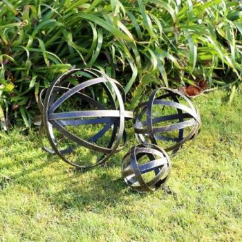 Set of 3 Luxe Black & Gold Garden Spheres