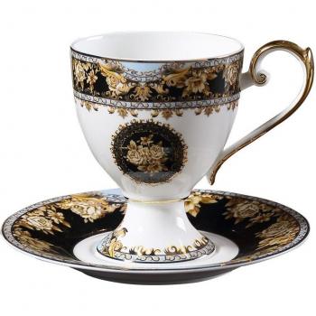 Schlichte Weiße Kaffeetasse mit Löffel