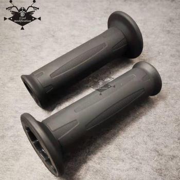 BMW R1200 & K1600 Black Grip Covers