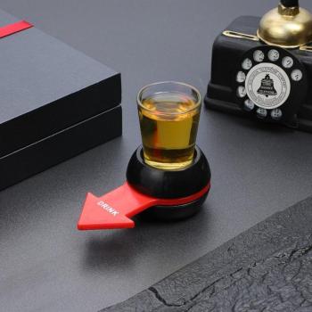 Juego giratorio de vasos Arrow para cerveza y vino