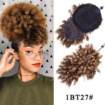 Chignon Afro avec frange et cordon de serrage