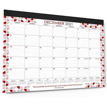 Wordsworth & Black Academic Desk Calendar