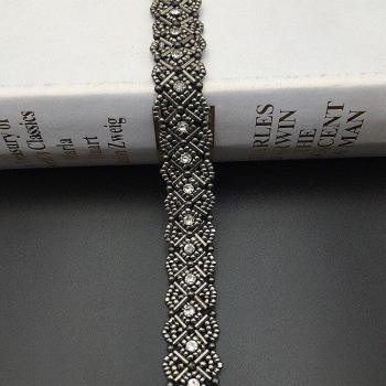 Cinta decorativa de encaje con diamantes de imitación 0,5m 2cm