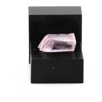 KUNZITE Éclat Rose – 6,55 ct, 13 × 7 × 5 mm, Certificat d'authenticité