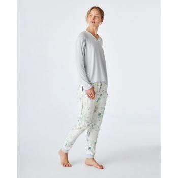 Sueño Chic J&J Brothers – Pijama de Moda, Modal Blanco, Manga Larga, Cuello Pico