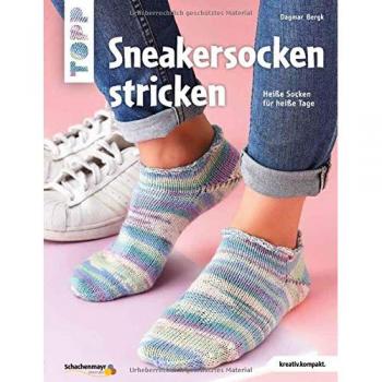 Sneakersocken stricken (kreativ.kompakt): Heiße Socken für heiße Tage