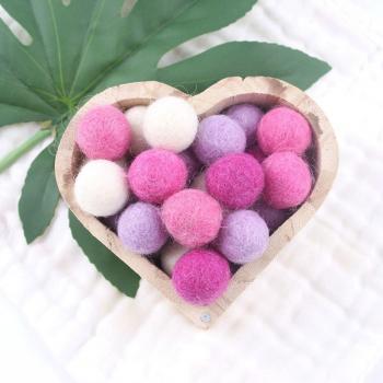 50pcs 2cm Handmade Felt Wool Beads for Christmas