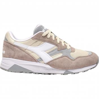 Scarpe Diadora N902 per il basket
