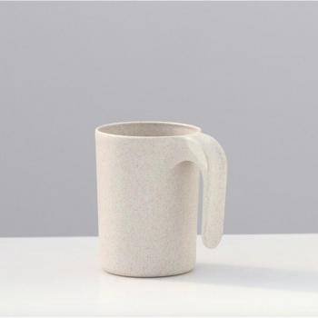 Zahnbürstenbecher im modernen Design