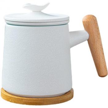 Keramische Teetasse mit Deckel und Infuser