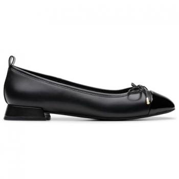 Clarks Ubree15 Poppy Ballerinas in Schwarz