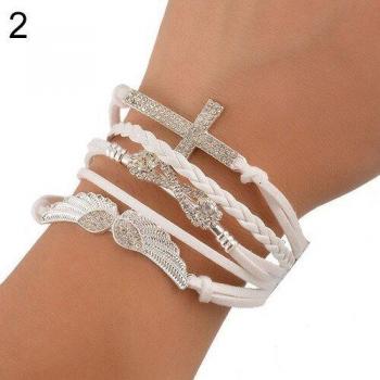 Bracelet en faux cuir avec strass et croix d'ange