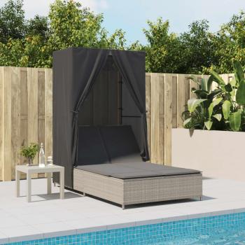 Chaise longue d'extérieur double avec toit et rideaux gris clair