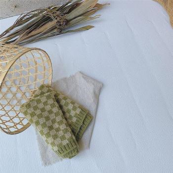 Bonnet à carreaux « Écureuil Douillet »