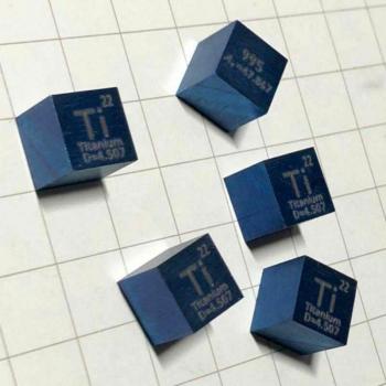 Métal Ti 10 mm, 99,5 % – Gravure d’élite