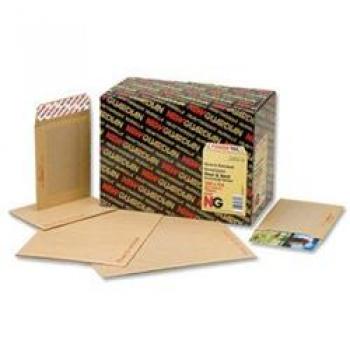 New Guardian Board Backed Envelope C4 Peel and Seal Plain Power-Tac 130gsm Manilla (Pack 125)