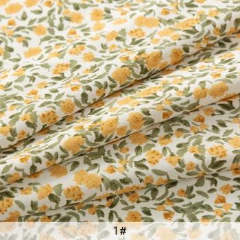 Floraler Chiffon für Sommerkleider