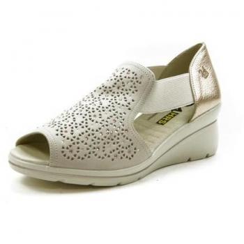 Sandalia 24HRS 26453 Cuña Cangrejera Beig – Estilo Casual